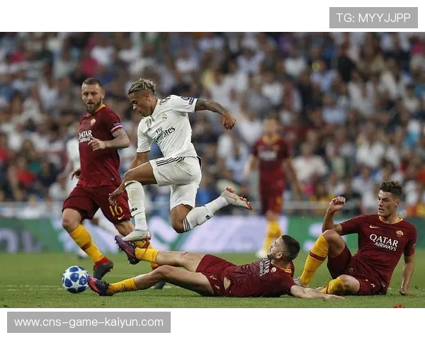 科莫替补攻入关键球,黑马身份渐入人心